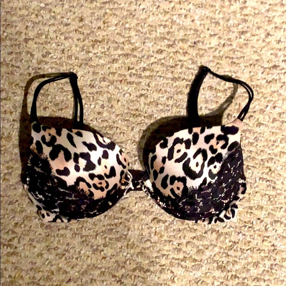 Victoria’s Secret Bra - baby pink cheetah print